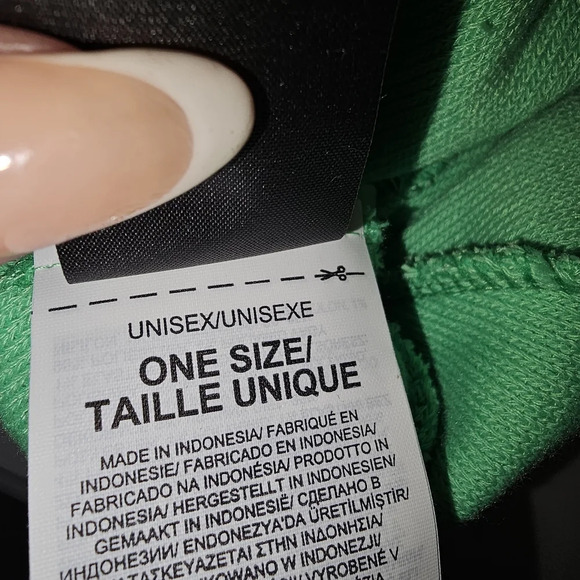 The North Face Men's Dock Worker Recycled Beanie Chlorophyll Green winter hat - Picture 4 of 11